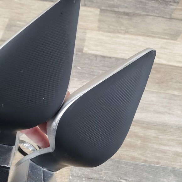 Steve Madden Courtnie Womens Pumps Sz 7 M Block Heel Silver Leather Slingback - Picture 12 of 12